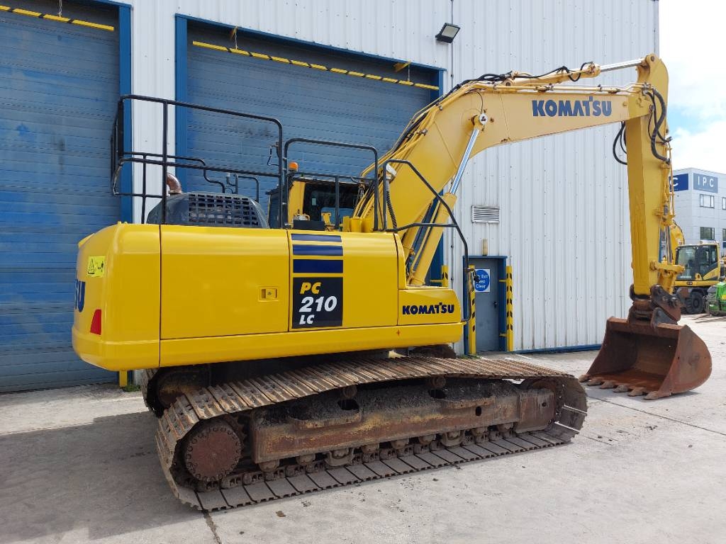 Komatsu PC210LC-10