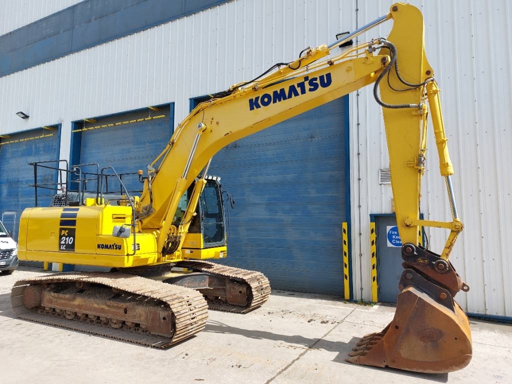 Komatsu PC210LC-10