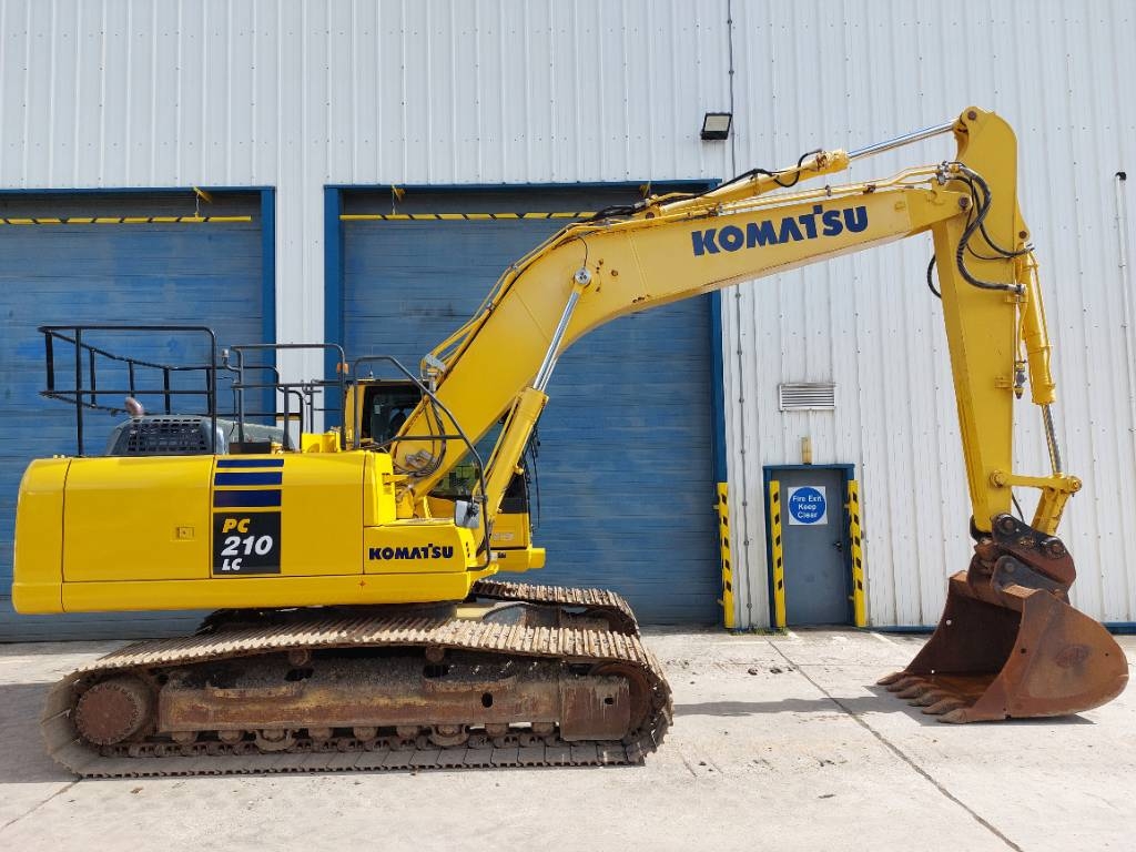 Komatsu PC210LC-10