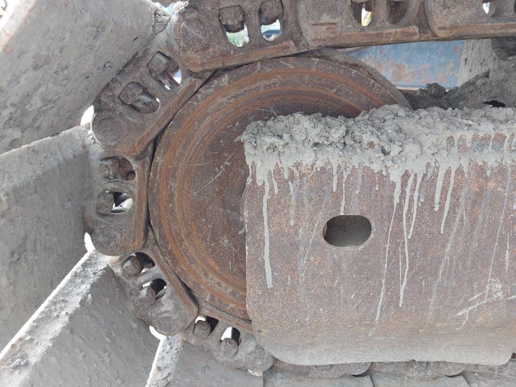 Komatsu PC210LC-10