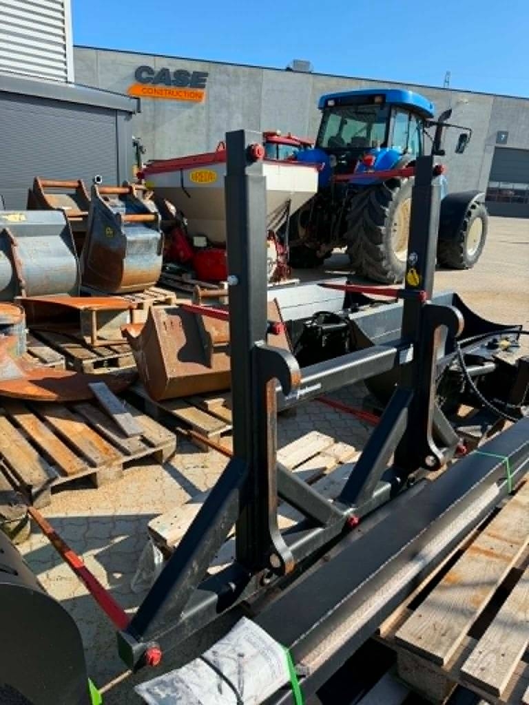 MO Implements Storballegrab 2m fast bund (Volvo BM)