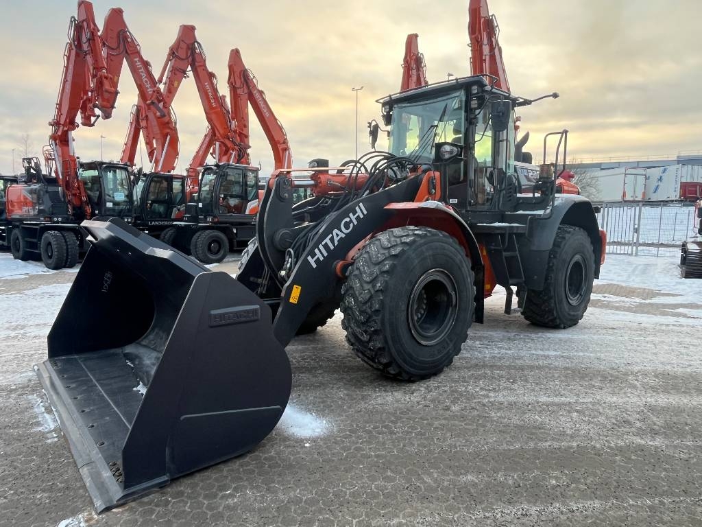 Hitachi ZW220-7, Hjullastare, Entreprenad