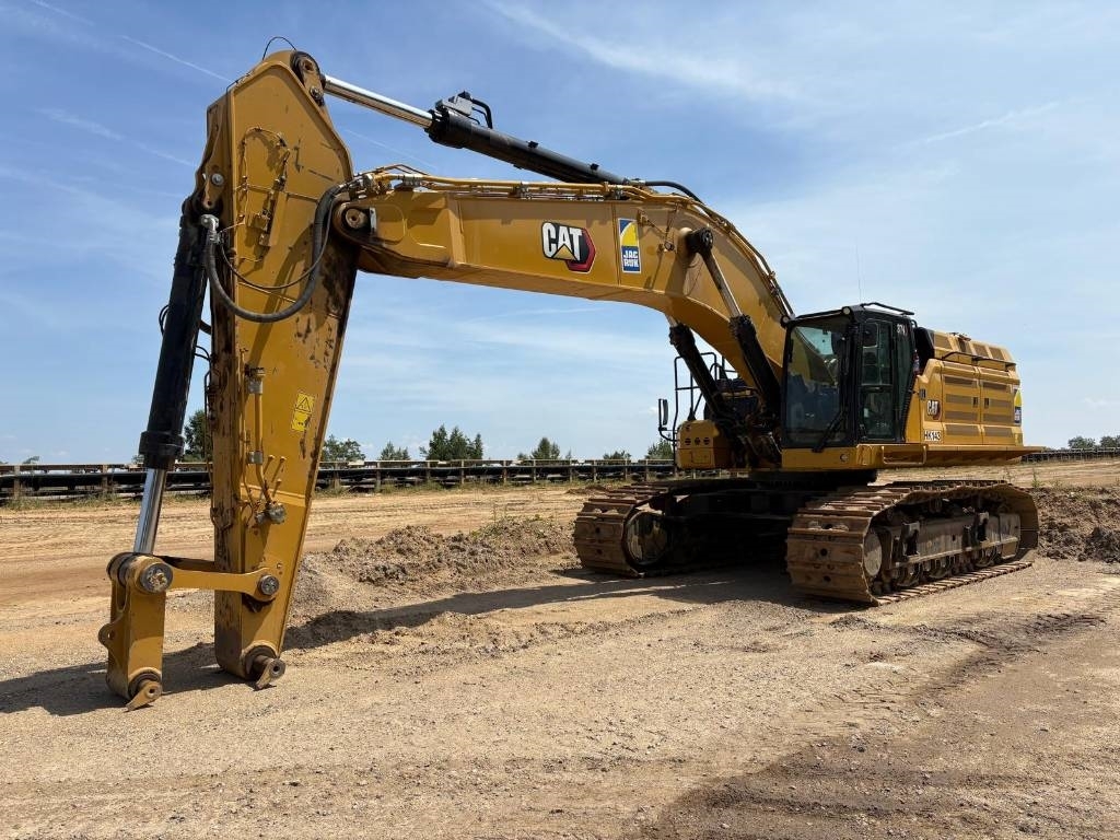 CAT 374 (On Transport)