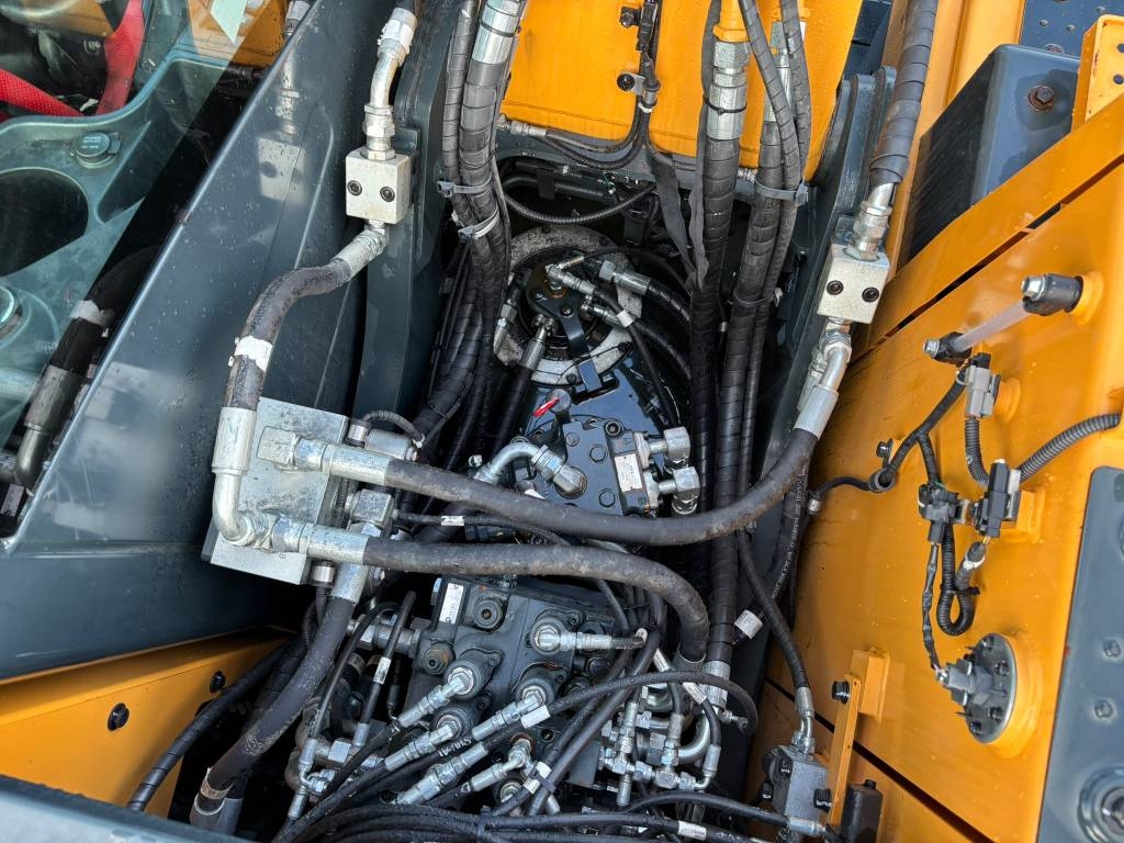 hyundai-hx-140-hw-c-metsaalust,0d5c6ca4