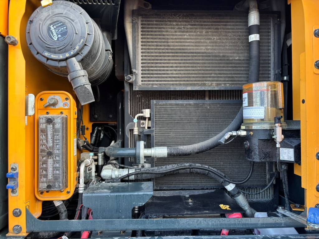 hyundai-hx-140-hw-c-metsaalust,2857a562