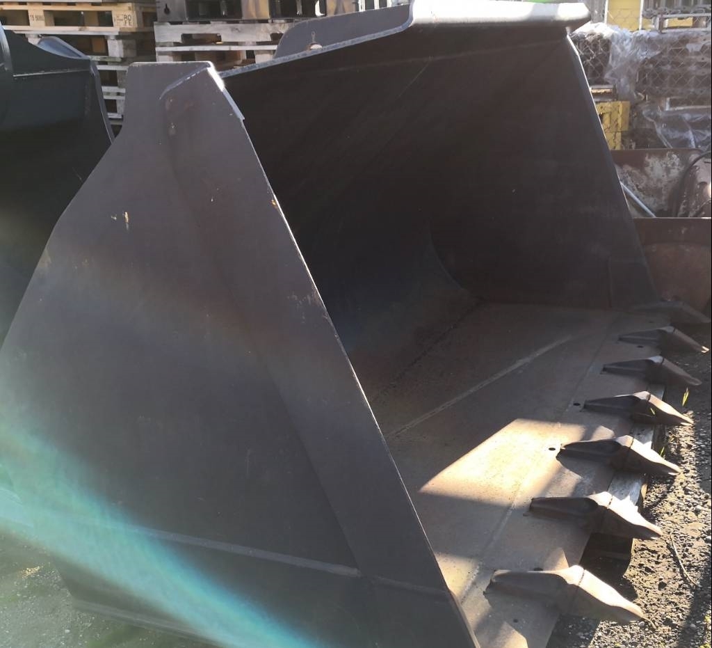 Komatsu WA 3806 Buckets Construction Equipment Komatsu Used