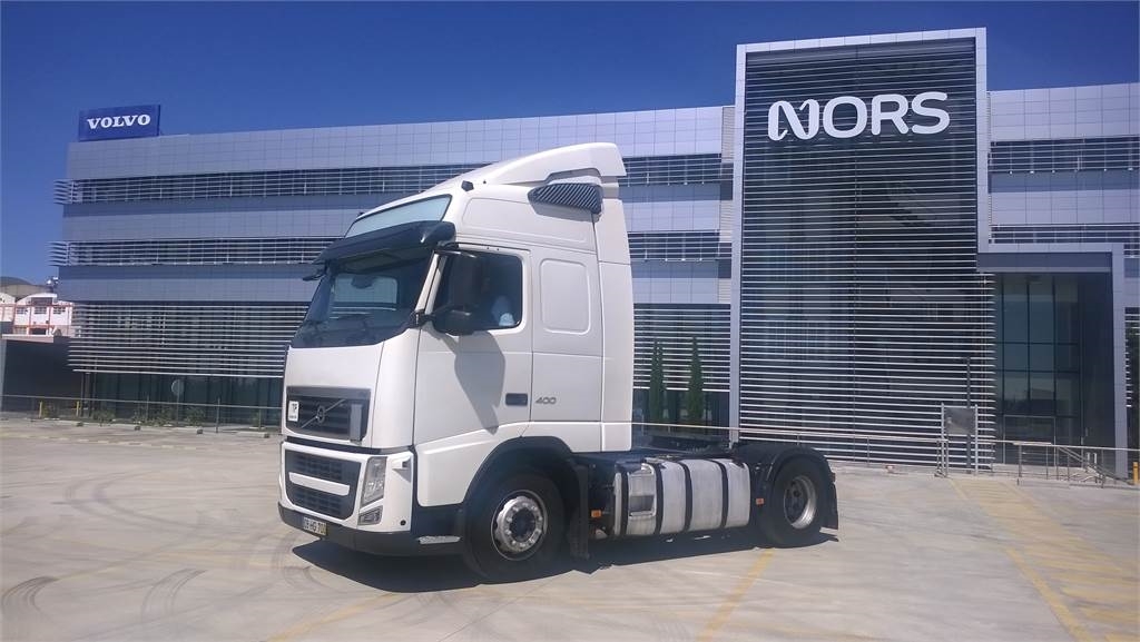Капот volvo fh13