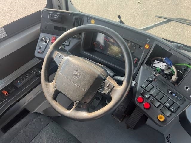 Volvo 8900 B8RLE 6x2 - Linjebussar - Transportfordon - Begagnade fordon