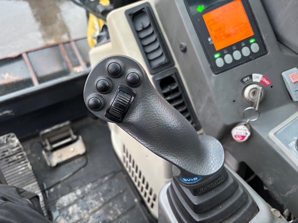 yanmar-vio-80-engcon-pihdit-ra,c2f2b418