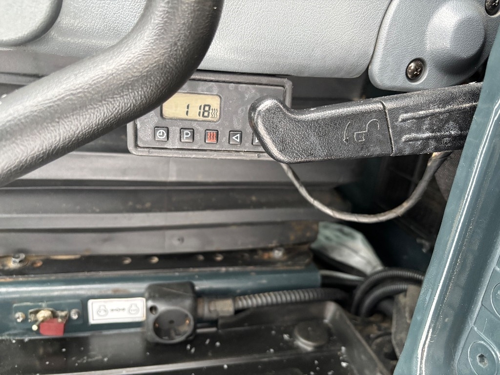 hyundai-hx-220-l-pyorittaja-le,3d01cc03