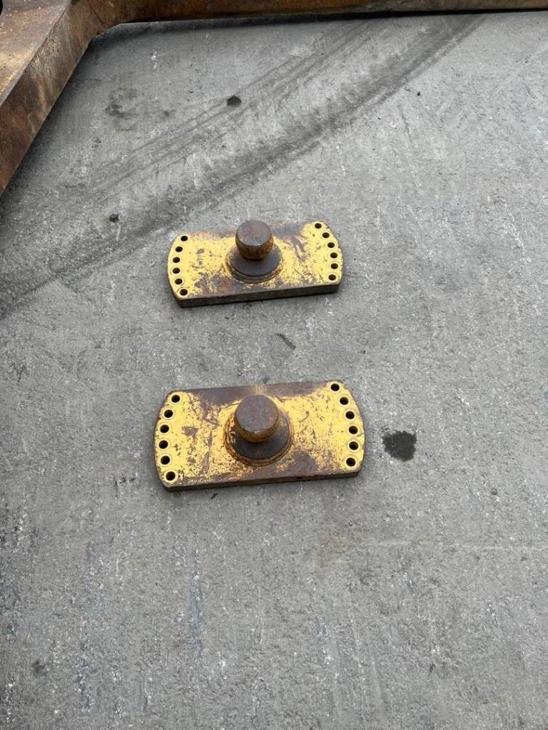 CAT D 6 XL Blade + Pusharms