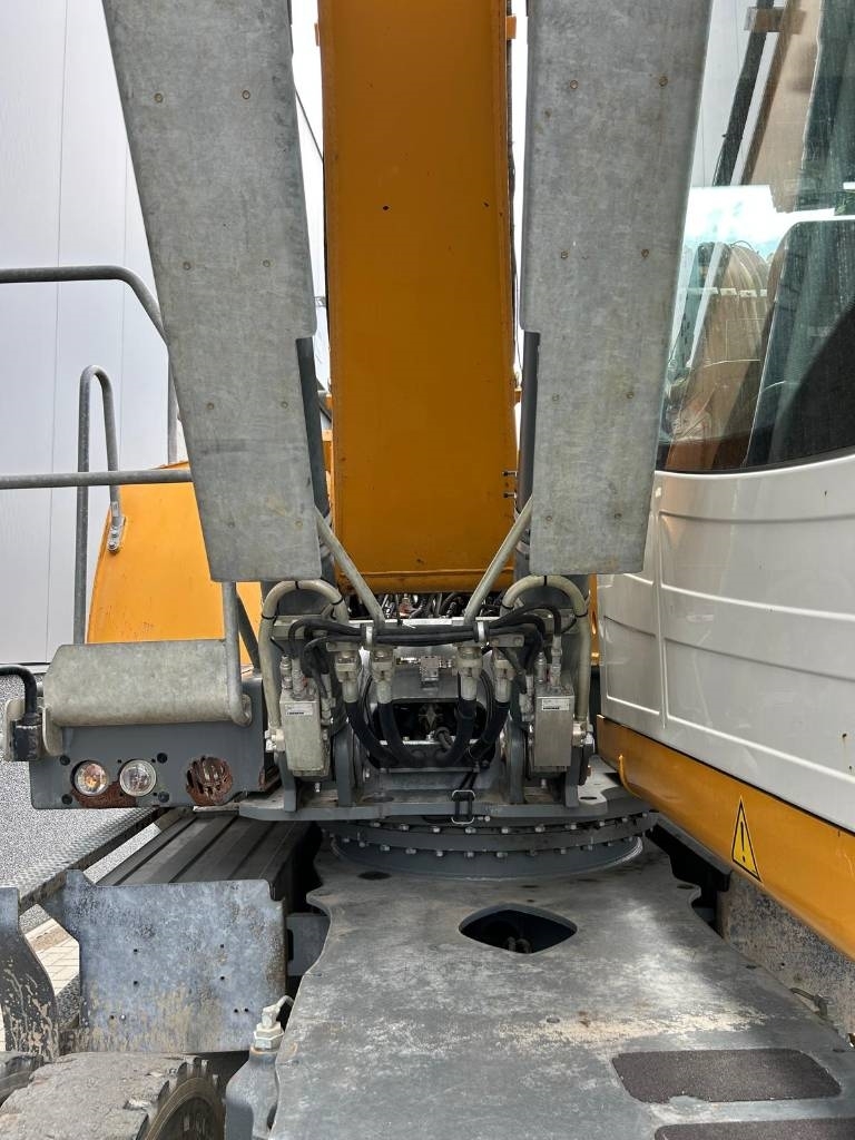 Liebherr LH 24 M