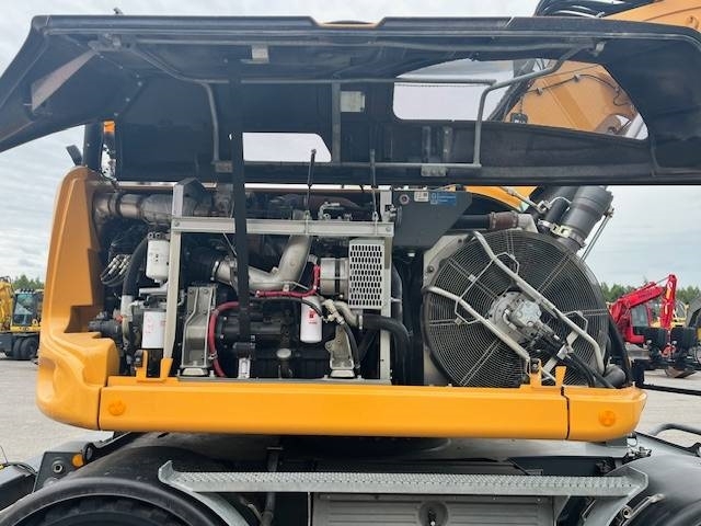 liebherr-918-compact-myyty-sol,3682bd37