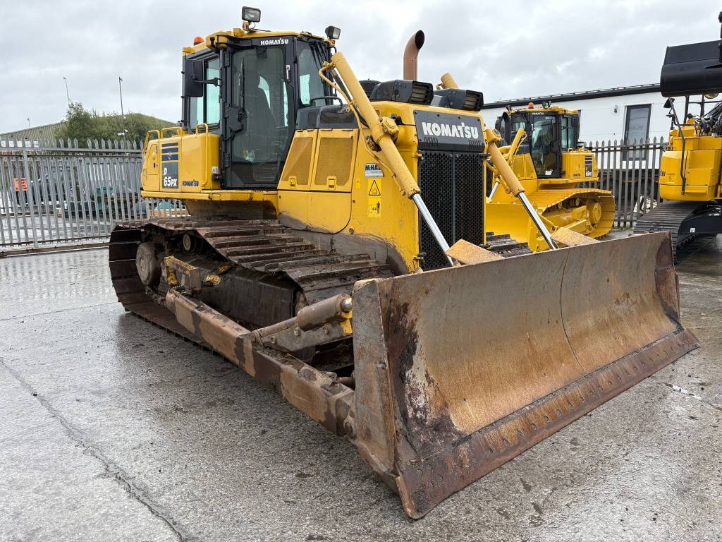 Komatsu D65PX-18