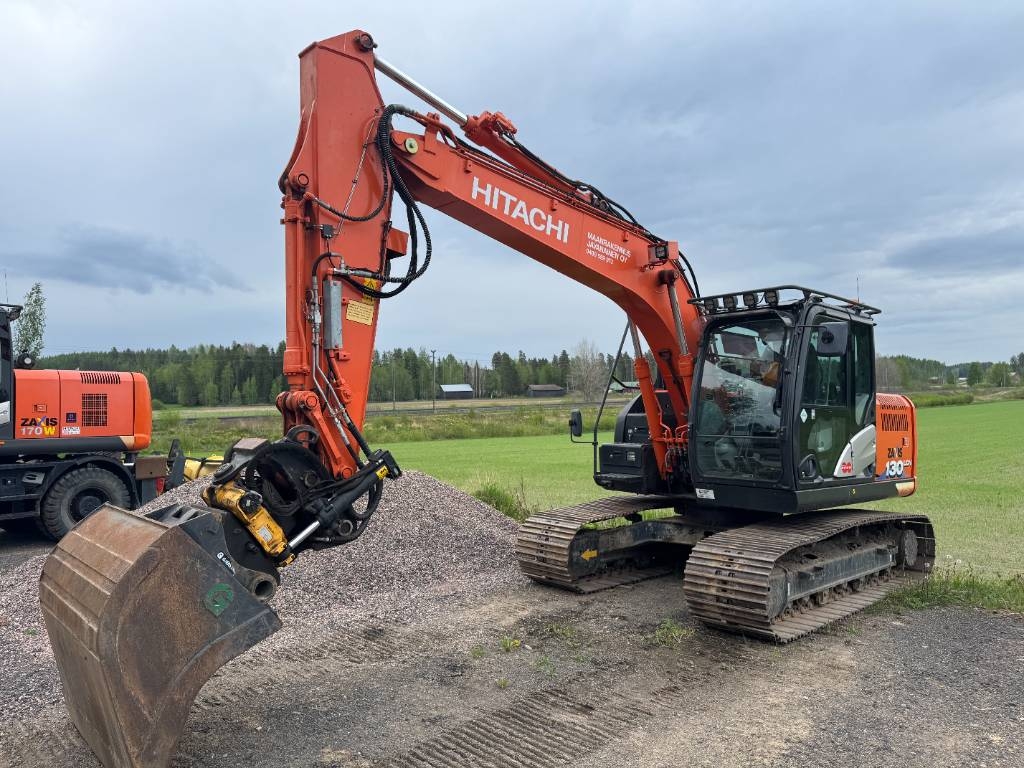 Hitachi ZX 130