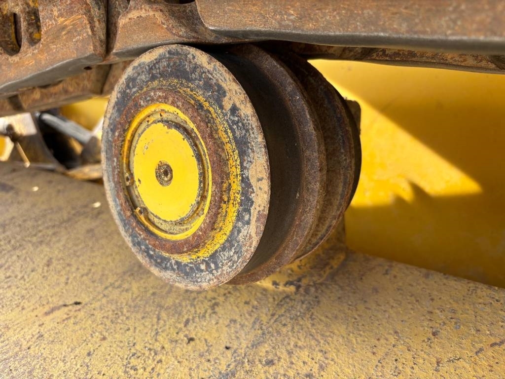 Komatsu D37 PX-23