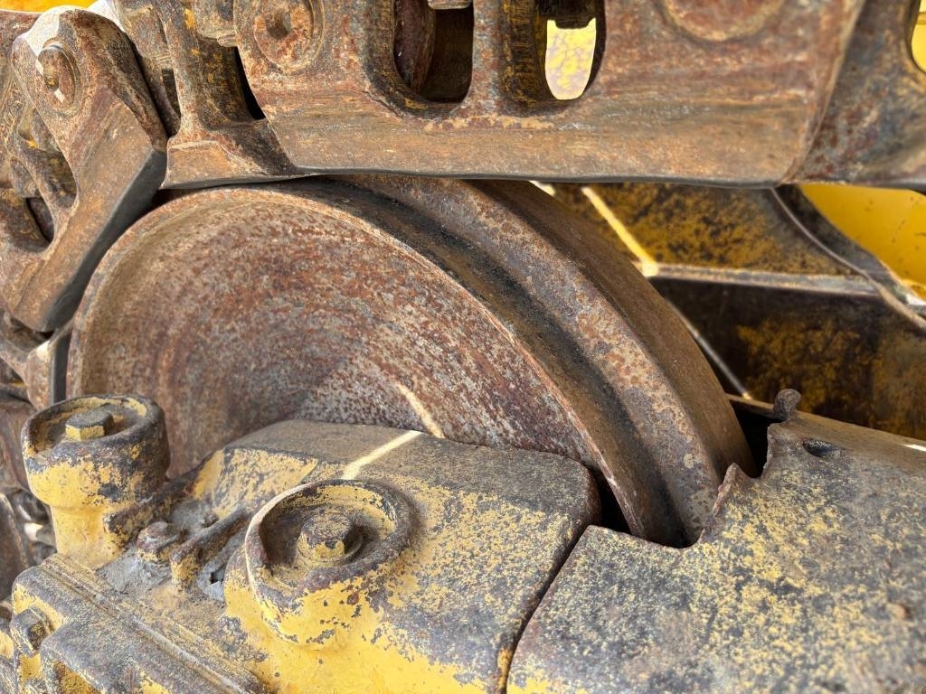 Komatsu D37 PX-23