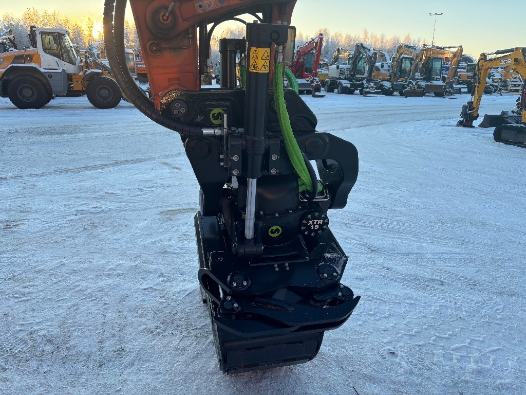 hitachi-zx-135-us-7-demokone-h,0ffc9bb4