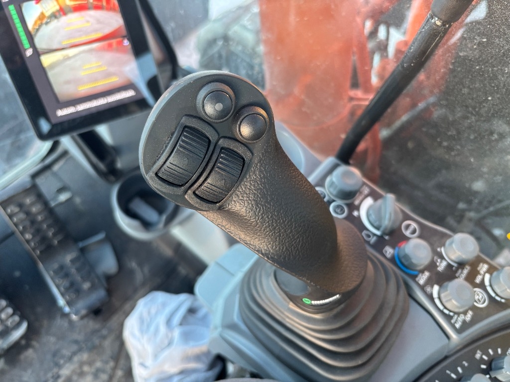 hitachi-zx-135-us-7-demokone-h,22a93b14