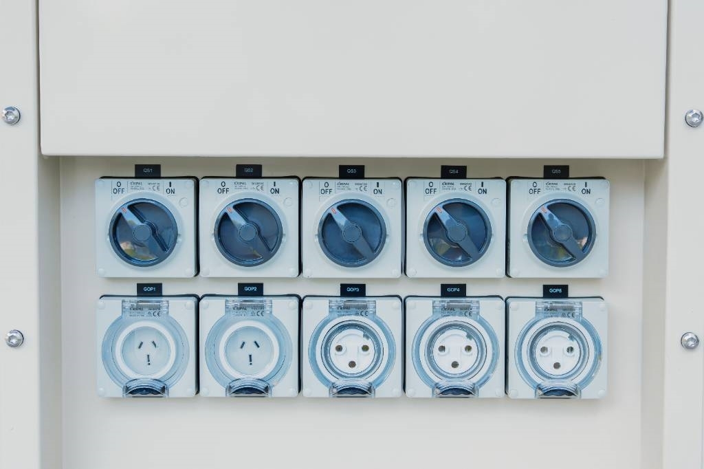 [Other] BES27S3 Microgrid System - 27 kVA - 30.7 kWh - Hybrid ...