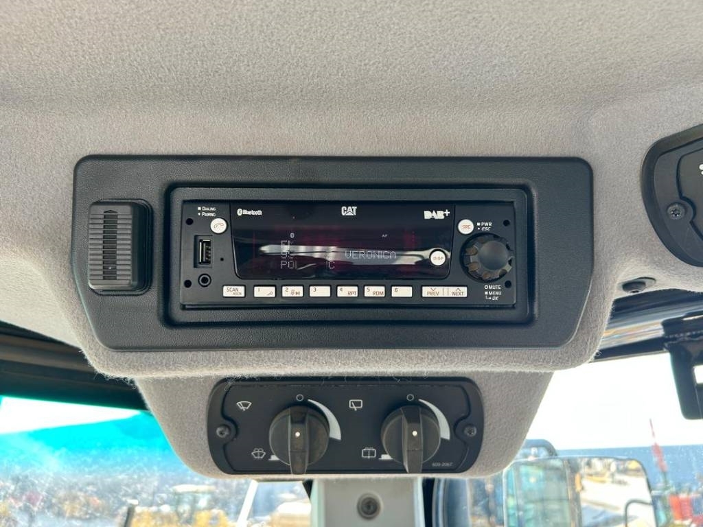 CAT 980