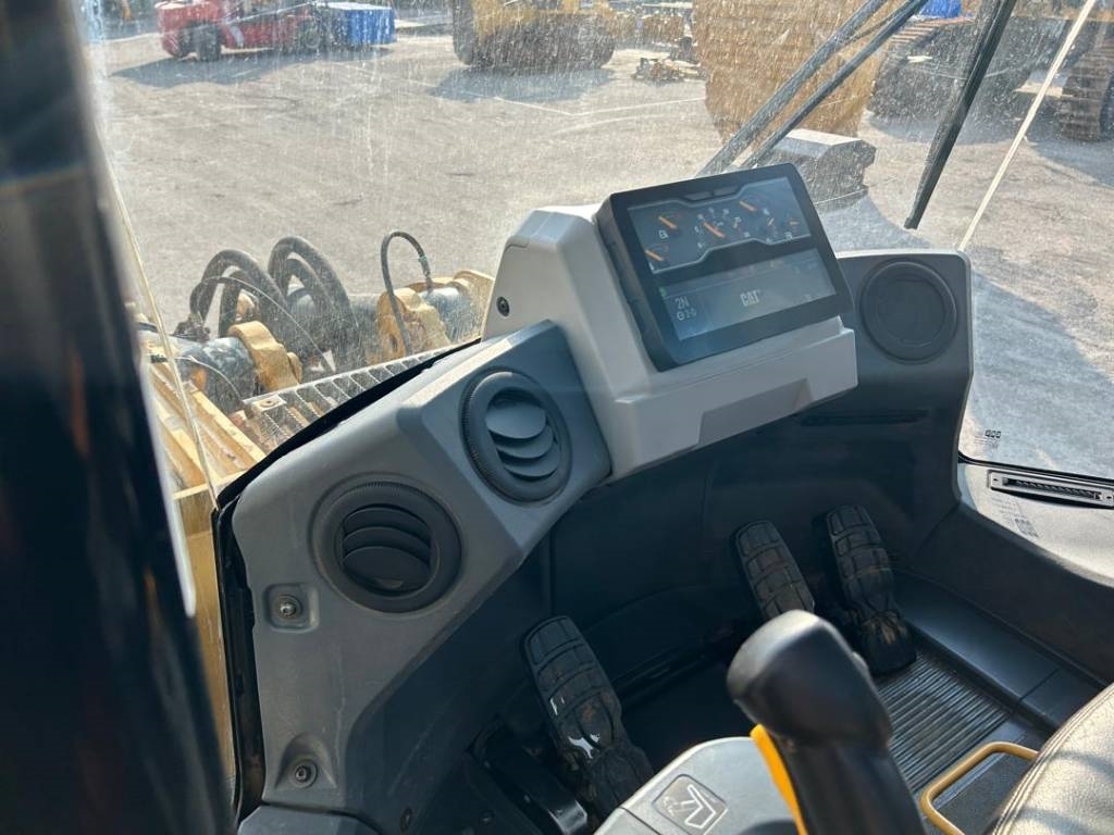 CAT 980