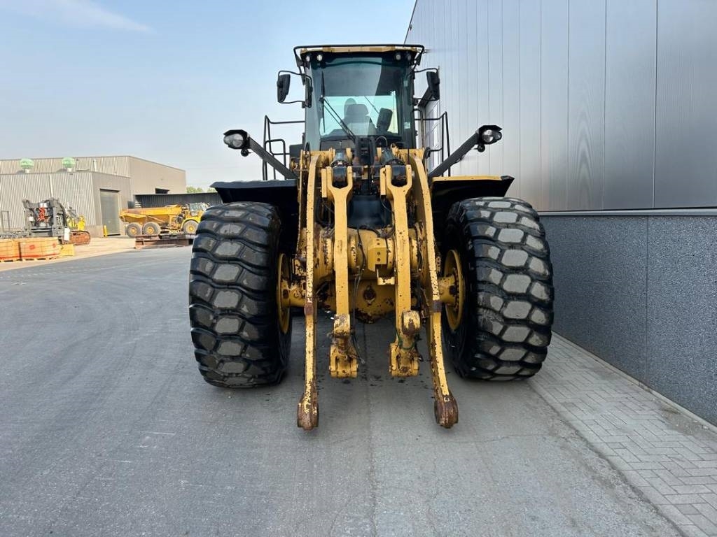 CAT 980
