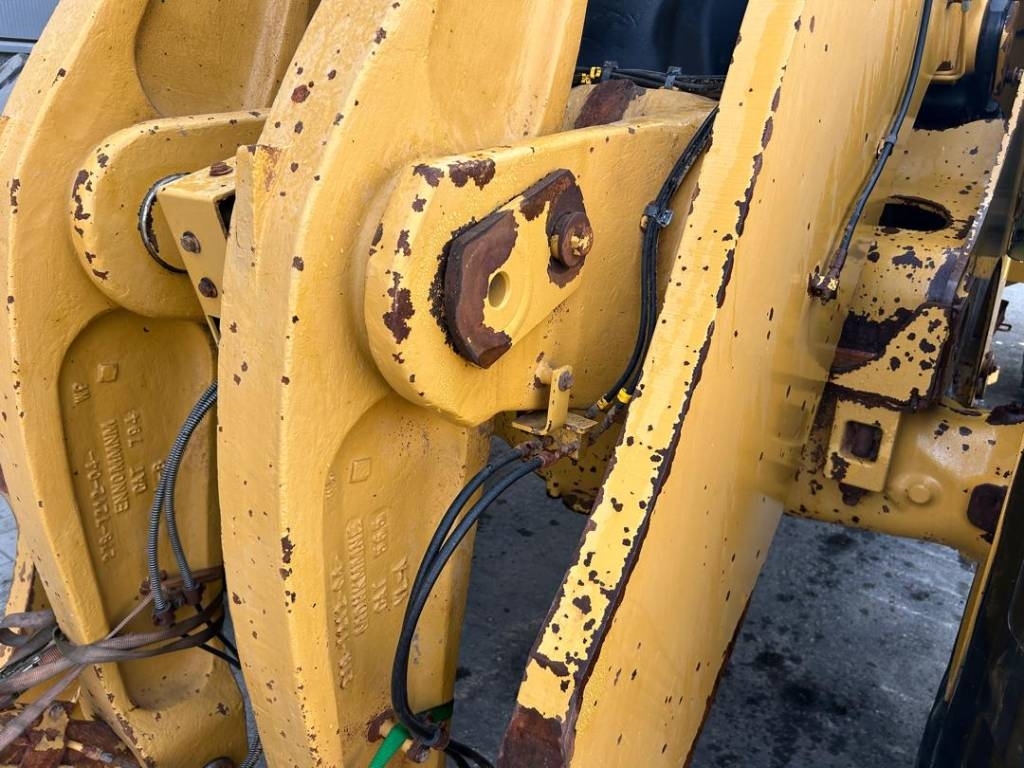 CAT 980
