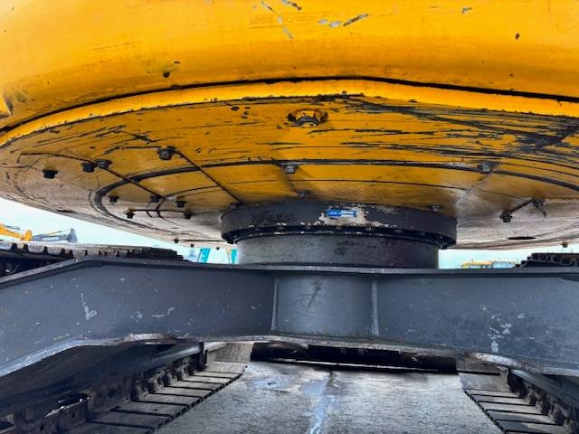 new-holland-e-70-myyty-sold,e81b31ad