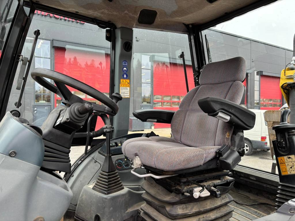new-holland-lb-115-b-4-ps-kall,cdc9b2ad