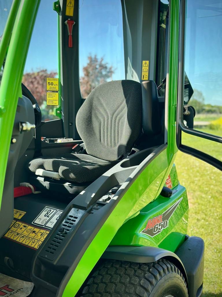 Avant Rops Cabin Avant 650i GTX, cabine, airco, kniklader/shovel - Shovels - Landbouw ...