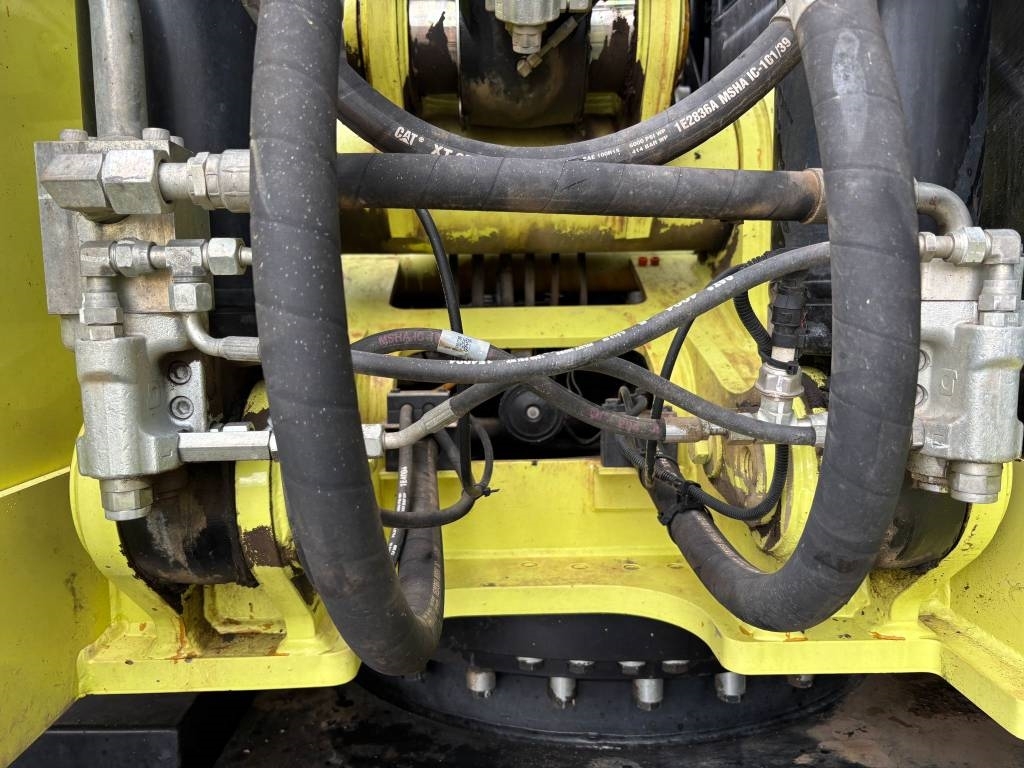 CAT M 320 F
