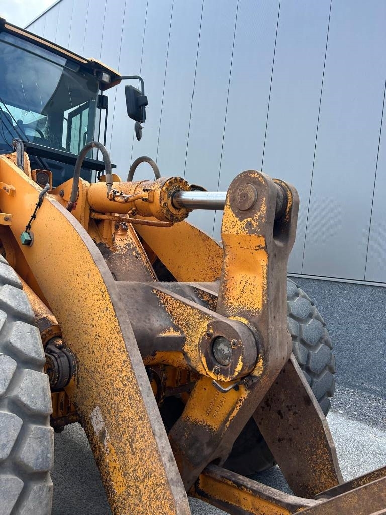 Hyundai HL 970
