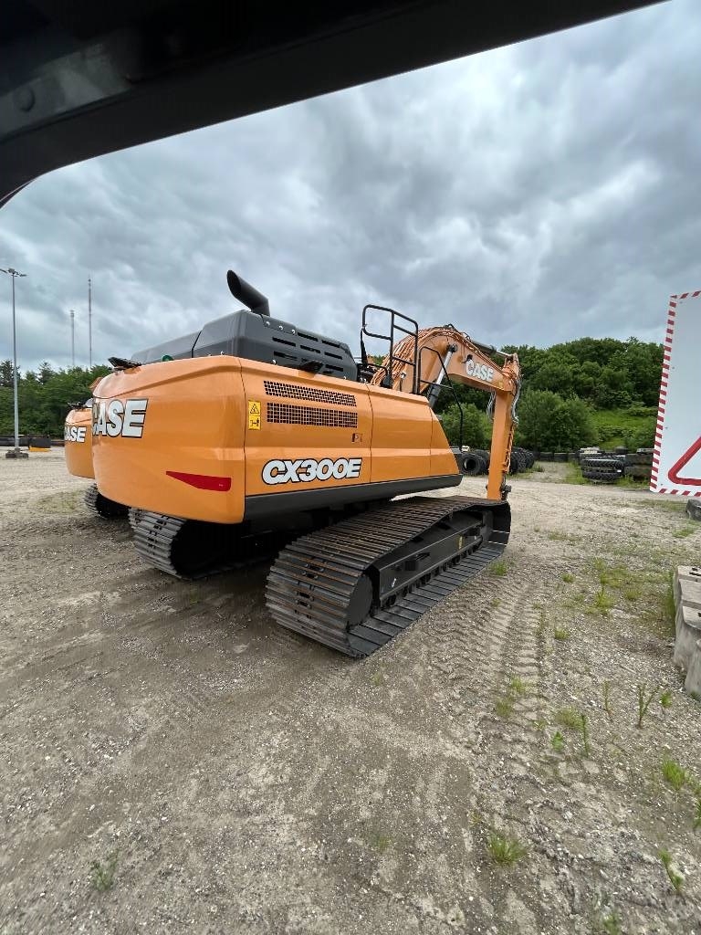 CASE CX 300 E
