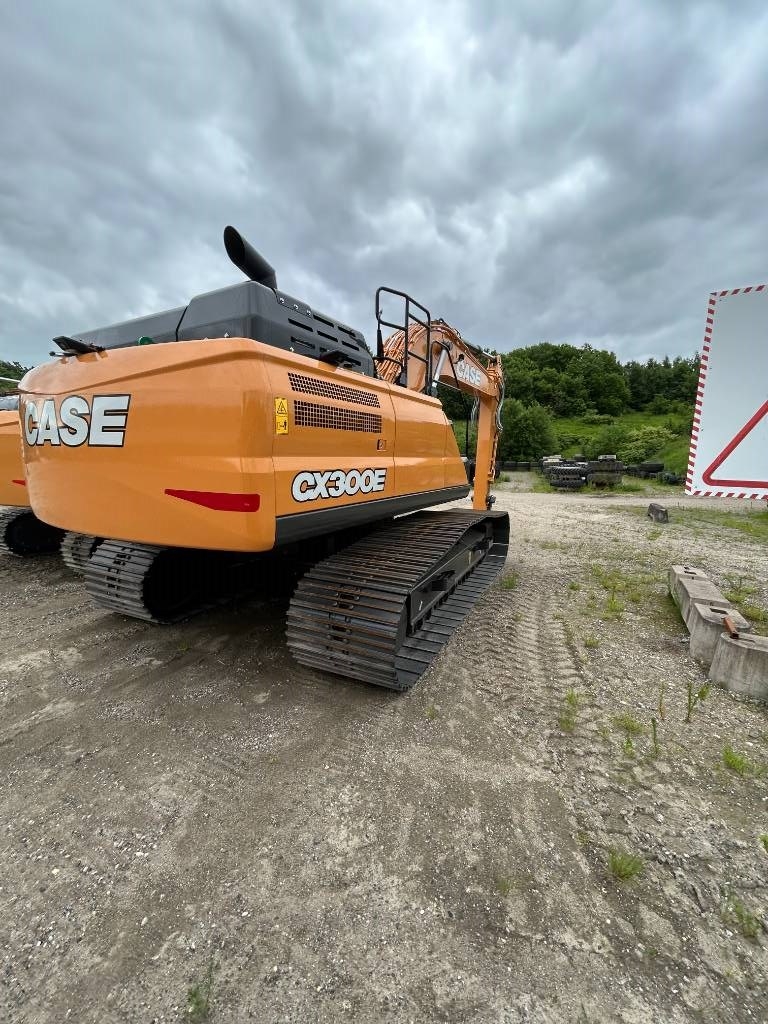 CASE CX 300 E