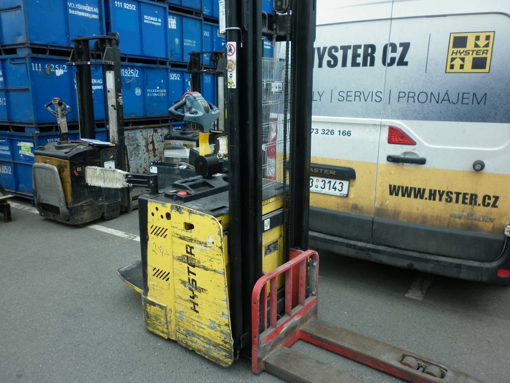 Hyster S1.5S, Self Propelled Stackers, Material Handling