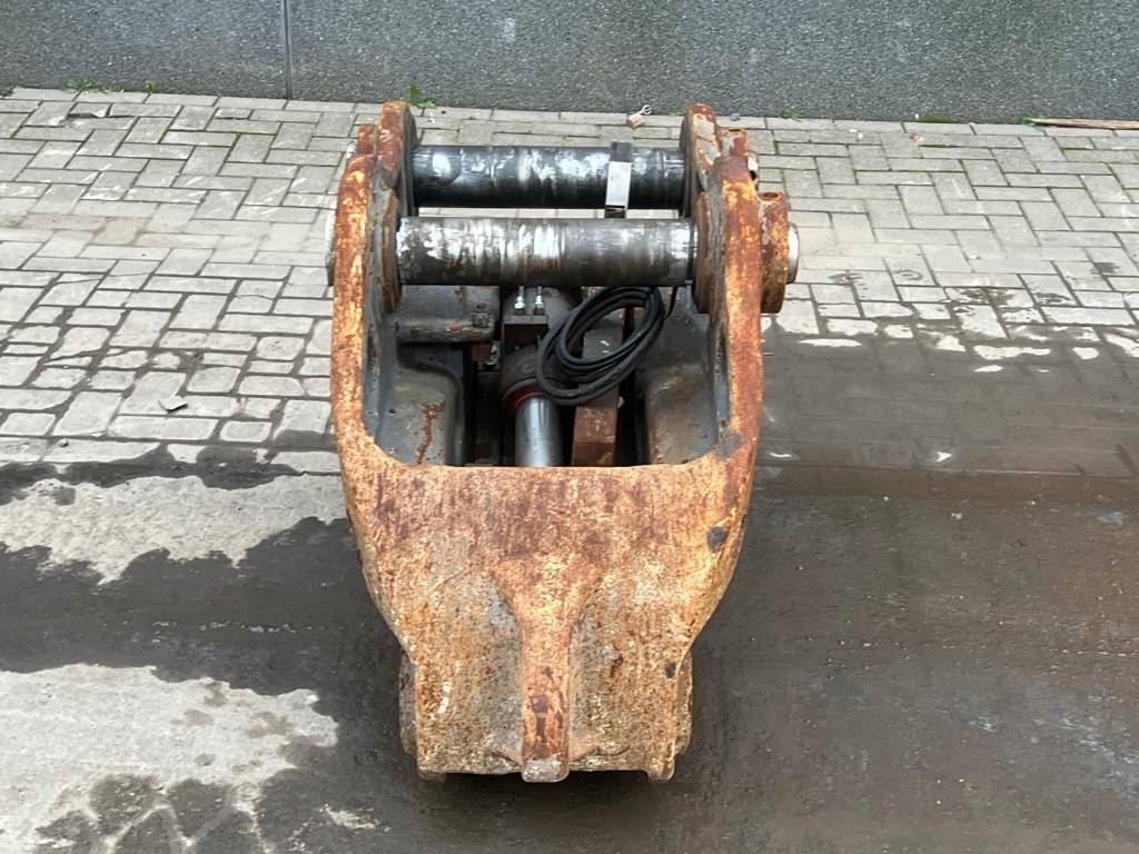 Volvo EC 480 E L coupler + bucket