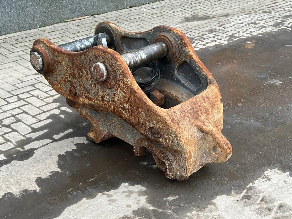 Volvo EC 480 E L coupler + bucket