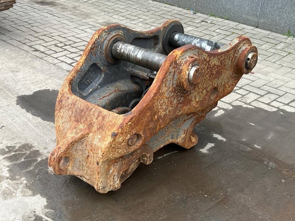 Volvo EC 480 E L coupler + bucket