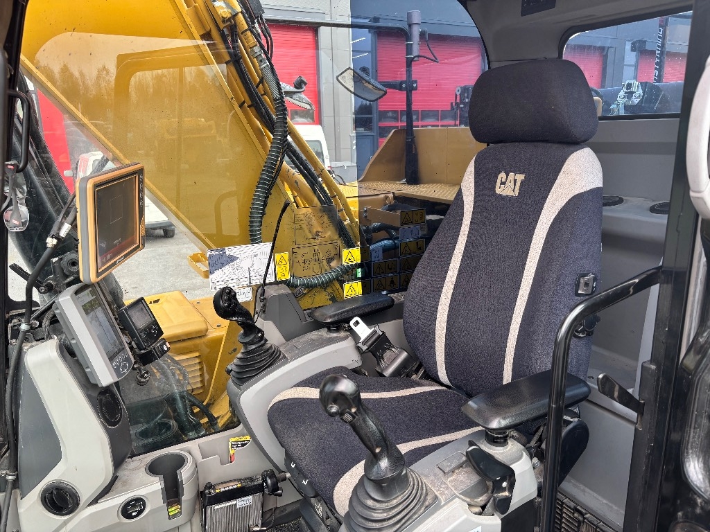 cat-318-fl-pyorittaja-3d-laite,36ac2a3f
