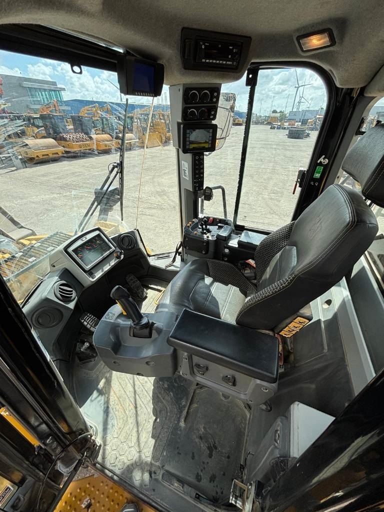 CAT 972 M XE