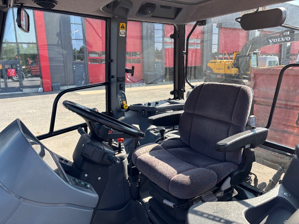 new-holland-ts-90-myyty-sold,beff8b9d