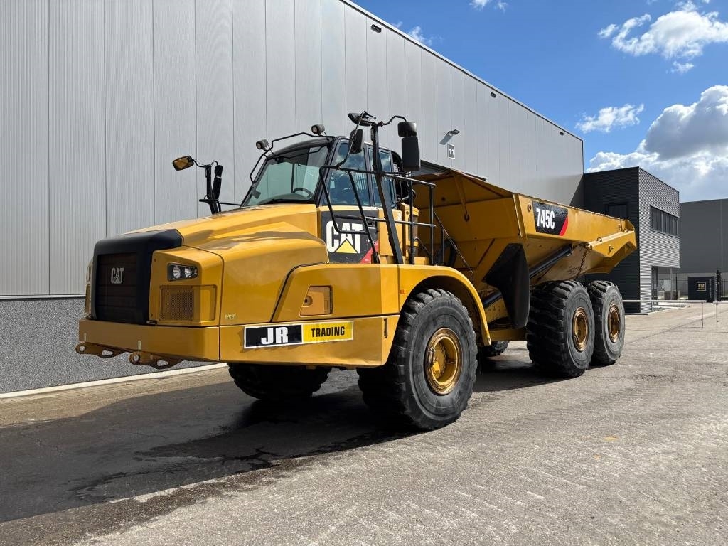 CAT 745 C