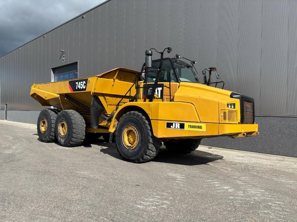 CAT 745 C