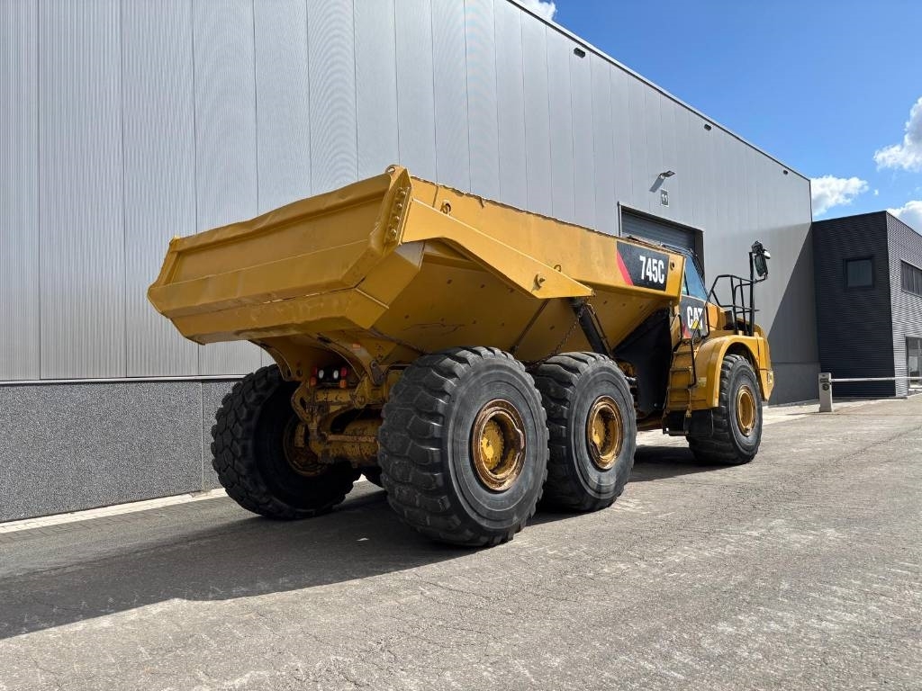 CAT 745 C