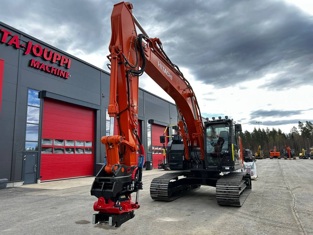 hitachi-zx225uslc-7-pyorittaja,1814cc9a