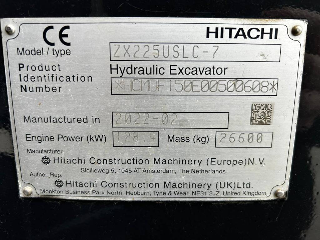 hitachi-zx225uslc-7-pyorittaja,bdc021dc