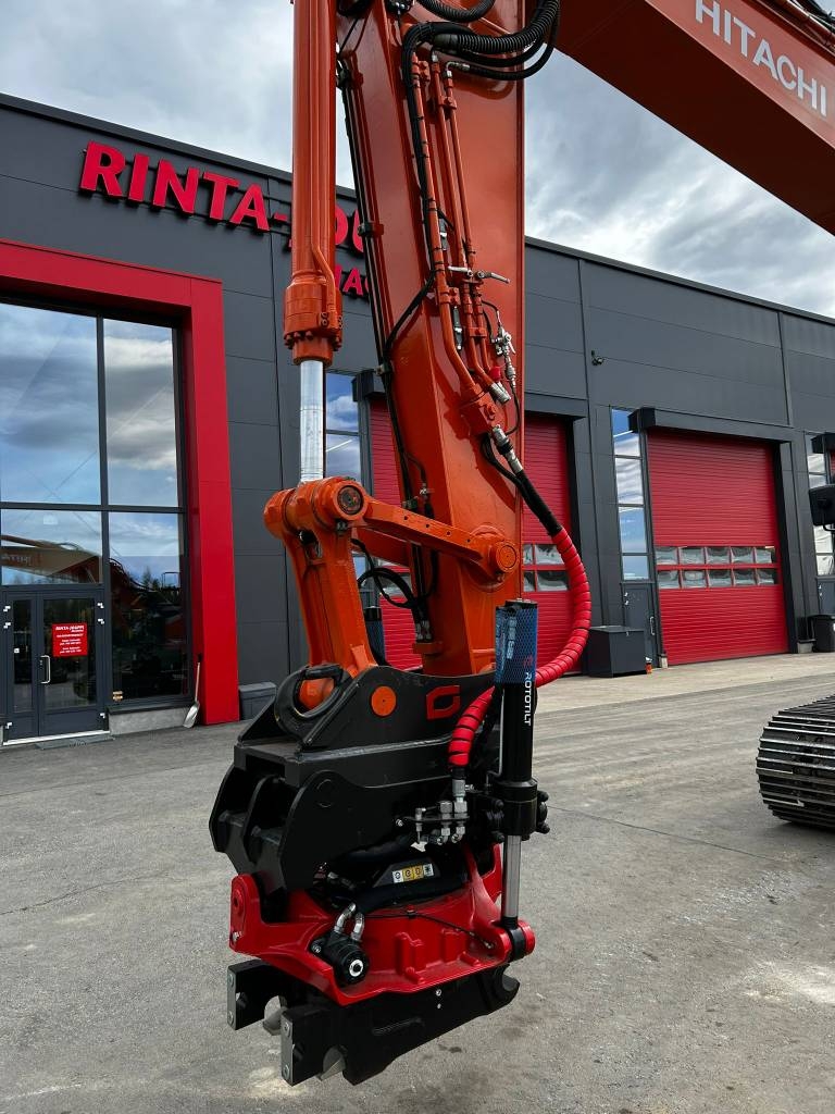 hitachi-zx225uslc-7-pyorittaja,dd0748f0