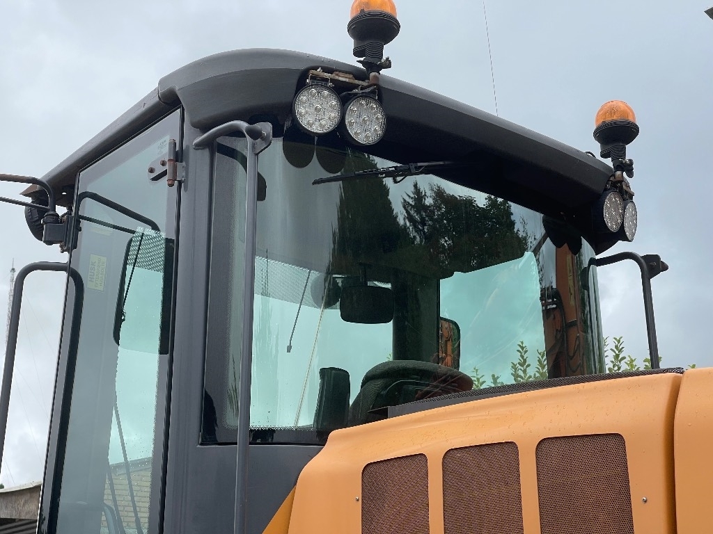 CASE 821 E
