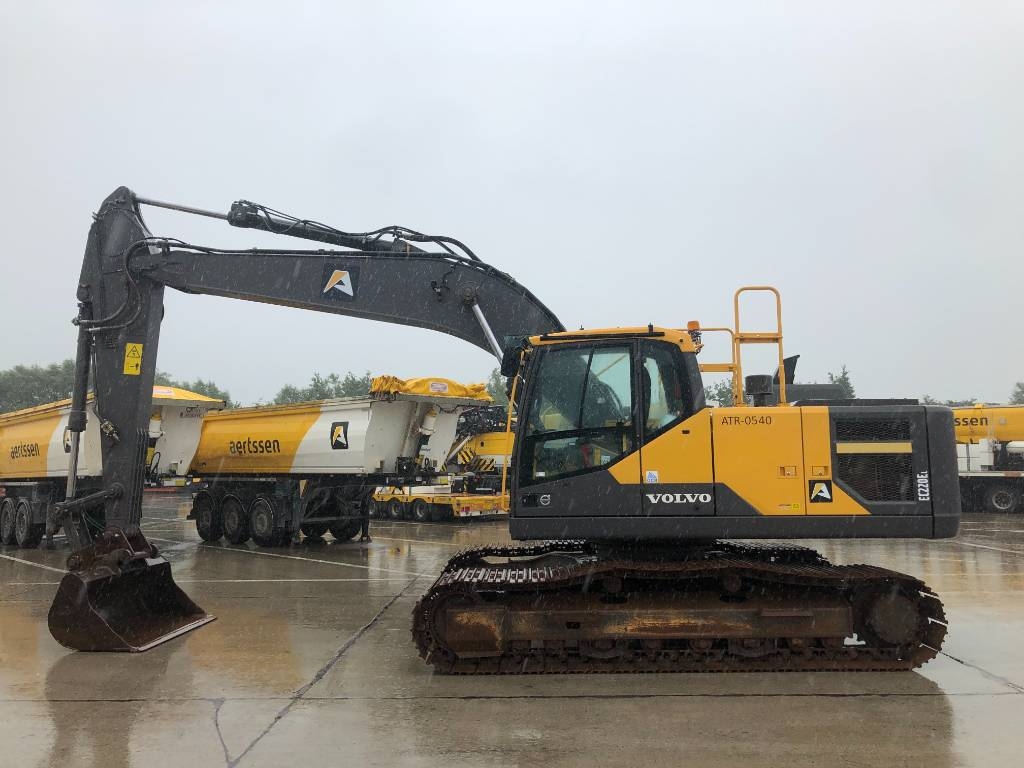 Ec 220 volvo